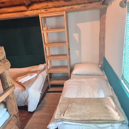Mala Koliba Dolina Mira 酒店 帕莱